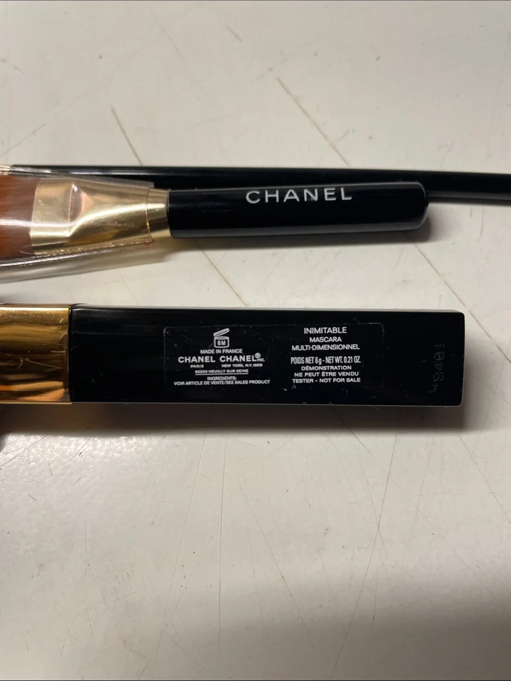 CHANEL Black & Gold mini foundation Brush, eye liner brush black mascara.